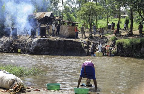 5-year-old dies of Ebola as outbreak crosses Congo border