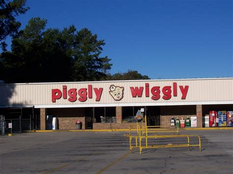 Maxton, NC : The Piggly Wiggly photo, picture, image (North Carolina) at city-data.com