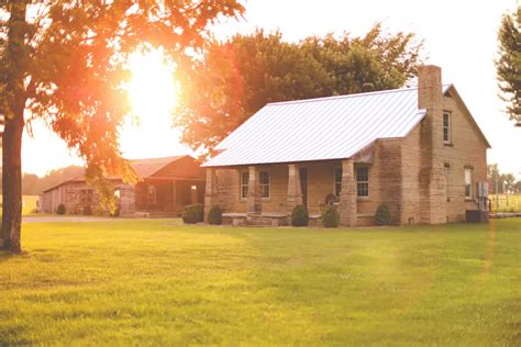 Enjoy A Relaxing Weekend At The Most Beautiful Farmhouse In Tennessee | Renting a house ...