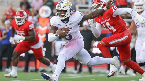 How quarterback Jalon Daniels has Kansas rolling into showdown of ...