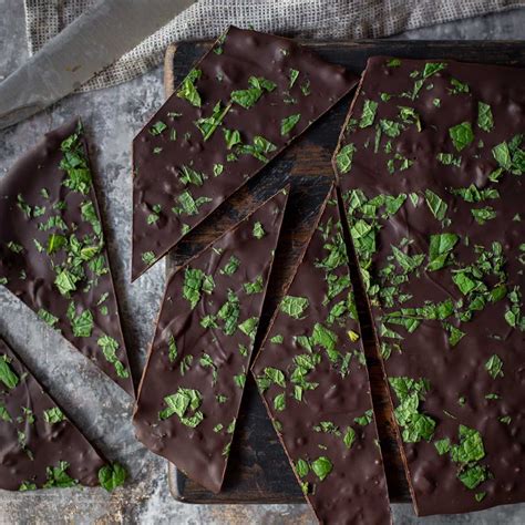 Fresh Mint Chocolate Bark Recipe | Mint recipes fresh, Chocolate bark, Mint chocolate