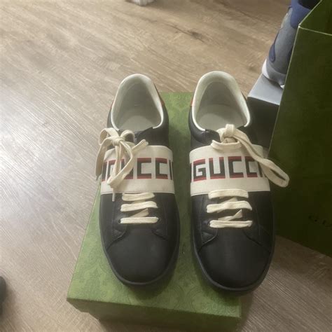 Gucci Ace Stripe Shoes size 10… does comes with dust... - Depop