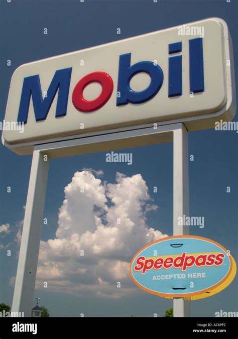 AJD42929, Mobil Gas Station, sign, logo, Speedpass Stock Photo - Alamy