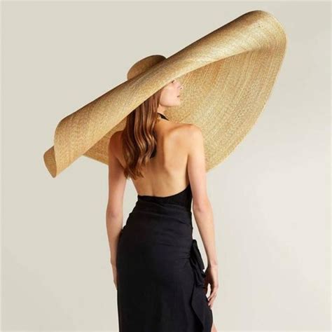 Women's Large Straw Hat | Outfits with hats, Hat fashion, Fashion