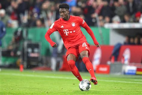 Edmonton-raised Alphonso Davies voted Canada’s top soccer player | Globalnews.ca