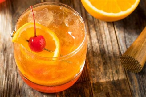 10 Classic American Cocktails - Insanely Good