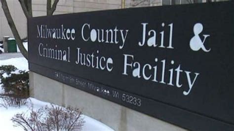 Inmate pronounced dead at Milwaukee County Jail | FOX6 Milwaukee