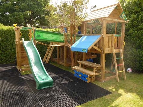 Jungle Gym built by David Dean for Woodstoc Northern Ireland. Backyard Jungle Gym, Outdoor ...