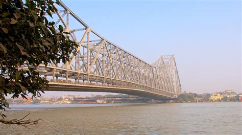 Visit Howrah Bridge in Kolkata | Expedia