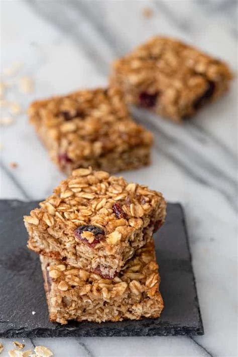 Oatmeal Breakfast Bars | FeelGoodFoodie