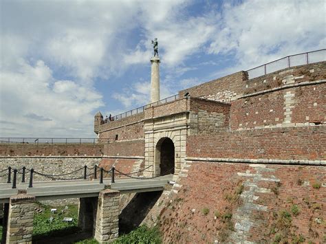 Belgrade Fortress - Wikipedia | Belgrade fortress, Belgrade, Fortress