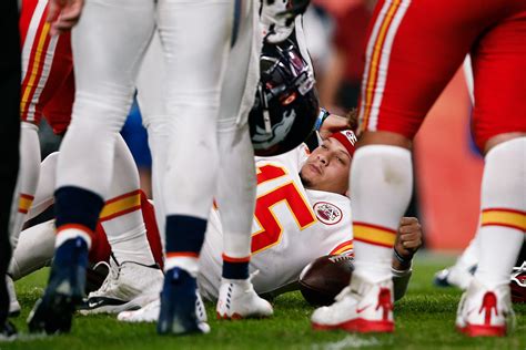 LOOK: Scene from Chiefs QB Patrick Mahomes’ injury at Mile High