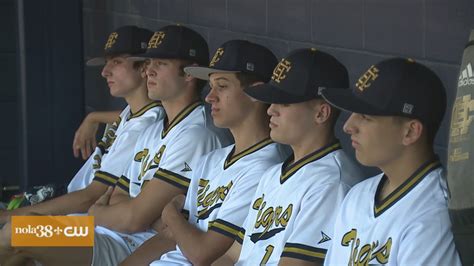 Senior send off: 2020 Holy Cross Tigers baseball team — on Friday Night Fastball | WGNO