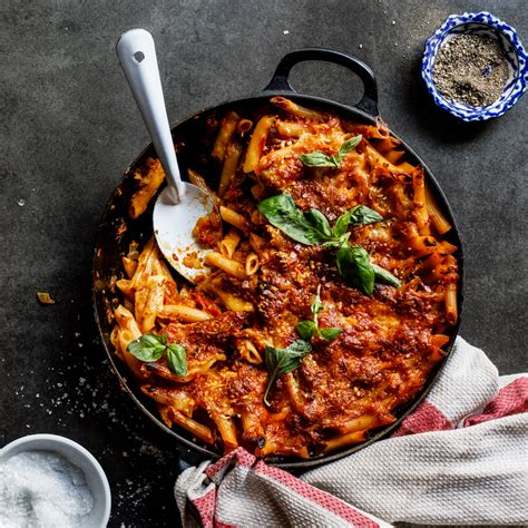 Easy cheese and tomato pasta bake - Simply Delicious