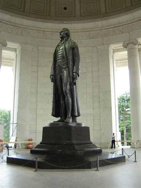 The Thomas Jefferson statue inside the Jefferson Memorial. | Washington ...