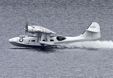 Vintage IWM Duxford-based Catalina flying boat gets a monster Pick Up ...