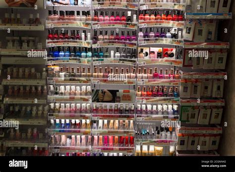 Nail polish store display Stock Photo - Alamy