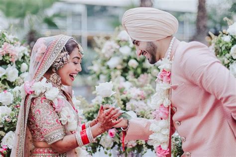 Neha Kakkar and Rohanpreet Singh | Celebrity Weddings | WeddingSutra