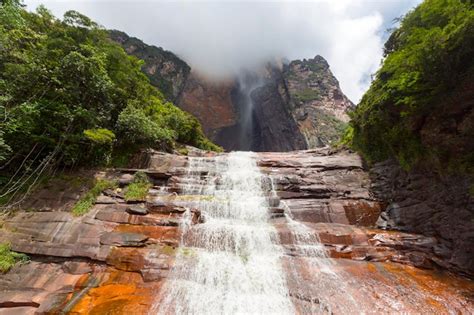 Premium Photo | Angel falls in venezuela