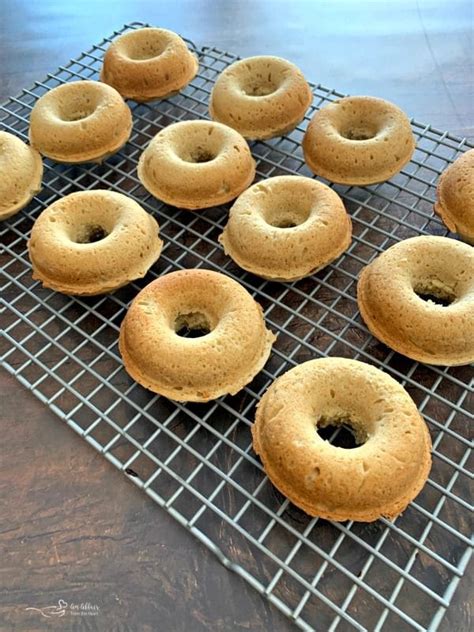 Powdered Sugar Donuts - The perfect cake donut!