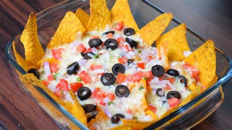 Cheesy nachos recipe | Cafe style cheese nachos | Tortilla chips | Party recipe - YouTube