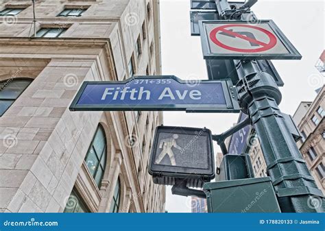 New York Manhattan Fifth Avenue Street Signs Stock Image - Image of ...