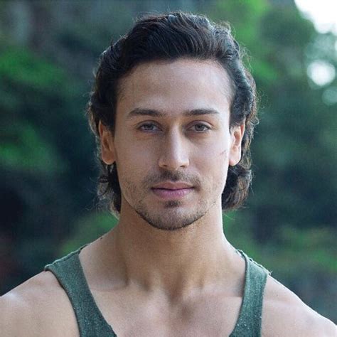 10 Sexy Tiger Shroff Hairstyle/Haircut (2024) - Prabowo.Uk