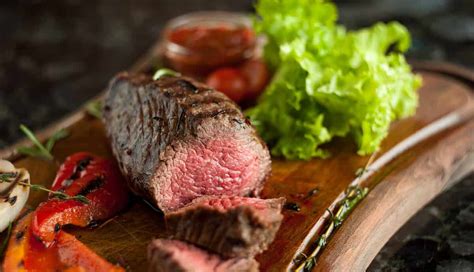 Chateaubriand vs. Filet Mignon: What's the Difference?