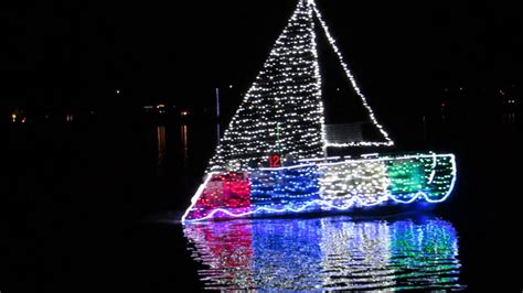 Christmas Boat Parade of Lights 2017 - YouTube