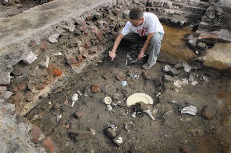 Rescuing Hampton's past one archaeological dig at a time - Daily Press