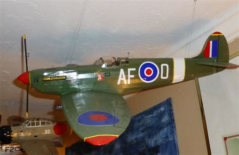 Guillows Supermarine Spitfire. Built and photographed by David E ...