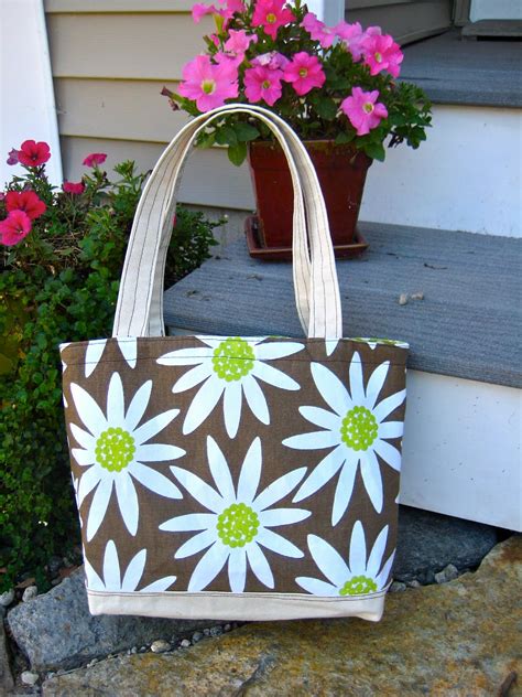 Zaaberry: Another Tote Bag?