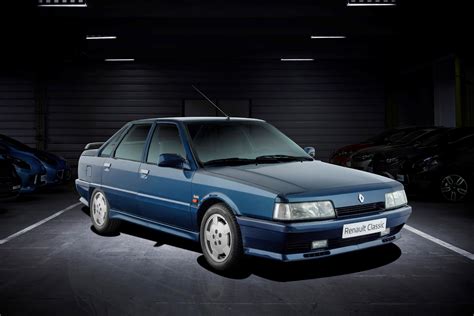 photo RENAULT R21 2.0 Turbo berline 1987 - Motorlegend.com