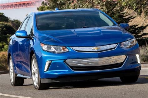 2017 Chevrolet Volt Review & Ratings | Edmunds