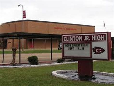 MS flu outbreak: Over 500 Clinton Public Schools students out with flu