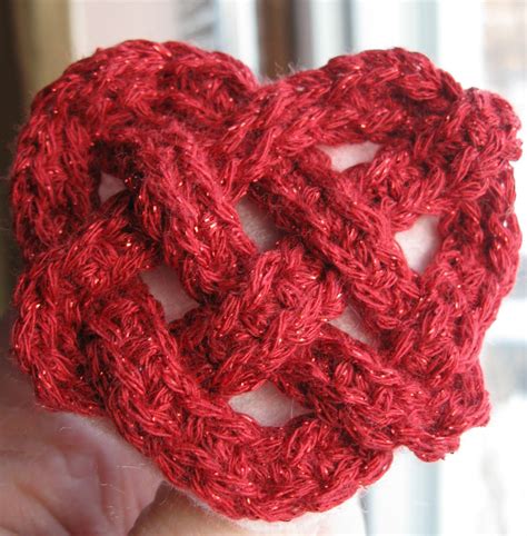 Celtic Knot Crochet: Hearts and Knots