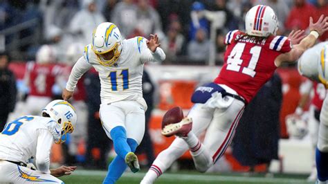 Chargers beat Patriots and latest hapless QB, 6-0