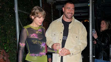 Travis Kelce And Taylor Swift Make It Official As They Show PDA