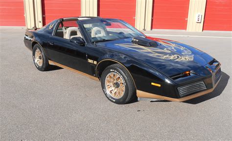 1982 Pontiac Firebird Trans Am Coupe 2-Door 5.0L Trans Am - Classic ...