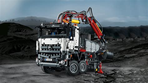 LEGO 42043 Technic Mercedes-Benz Arocs 3245 Truck - Multi-Coloured: Amazon.co.uk: Toys & Games