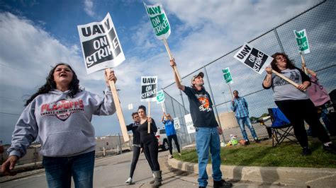 5 major UAW strikes in GM history | Fox Business