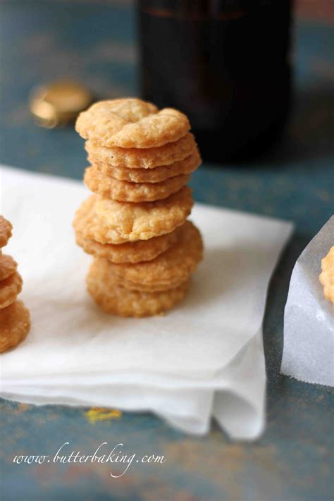 Cheddar Cheese Crackers – Butter Baking