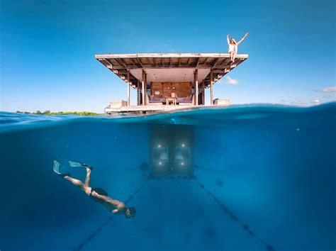 Amazing Tiny House with Underwater Room - Dream Tiny Living