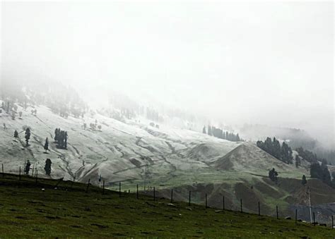 Affarwat Gulmarg Receives Season's First Snowfall, Rains Lash JK