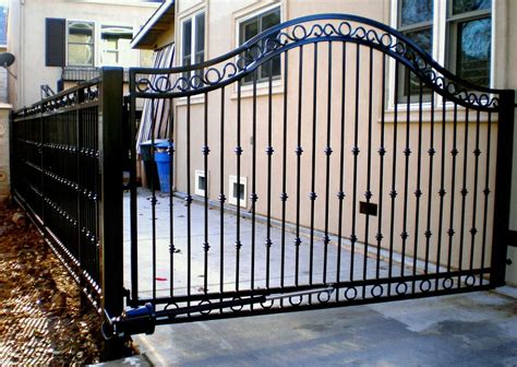 Simple Modern Gate Designs For Homes ... | Entrance gates design ...