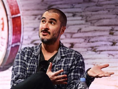 Zane Lowe 2018: Wife, net worth, tattoos, smoking & body facts - Taddlr