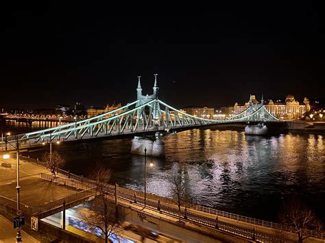 Liberty bridge, Budapest🙈 : r/bridgeporn