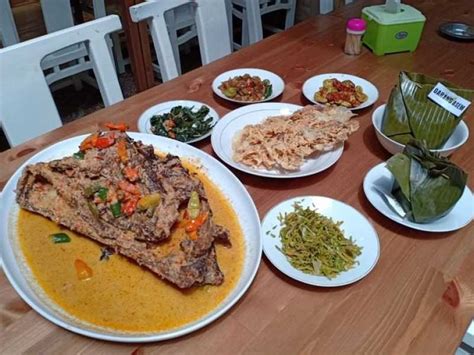 5 Rekomendasi Makan Siang Murah dan Legendaris di Semarang, Ada yang ...