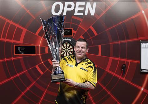 Chisnall: "I see more trophies in my cabinet!" | PDC