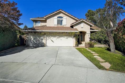 Hollister, CA Real Estate - Hollister Homes for Sale | realtor.com®